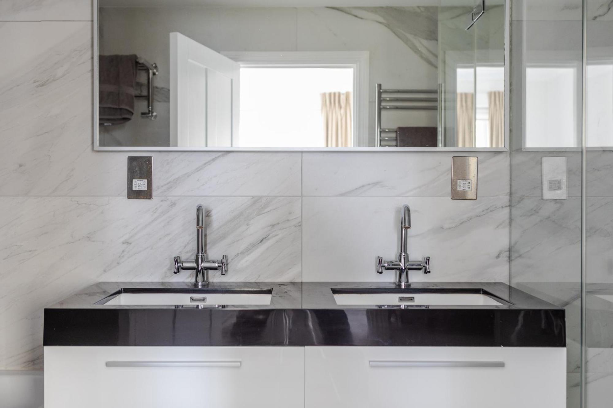 Number 53 - Stunning Maisonette With Parking In Kensington & Chelsea Londyn Zewnętrze zdjęcie